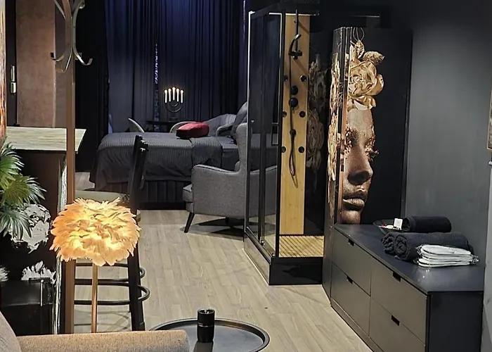 Kali Old Town Loft With Monument View מלון דירות בוקרשט